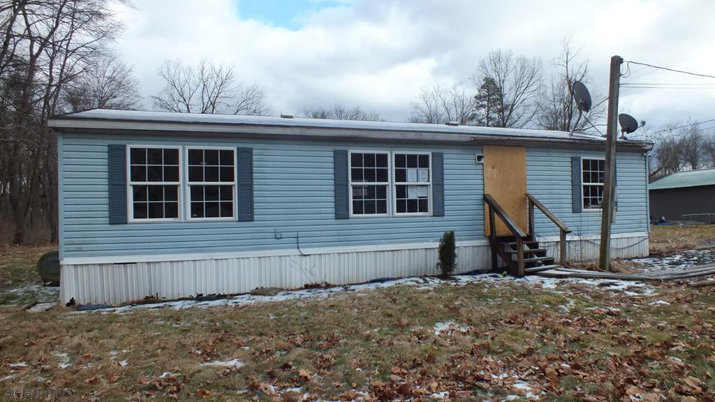 McVeytown area doublewide on.049 acre lot Close to Juniata River and Newton Hamilton boat access areas for possible sportsman's camp. 3 bedrooms, 1 bath. AS-IS sale, seller will make no repairs.