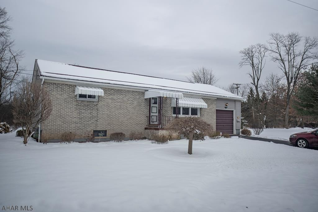 Well maintained One story brick home with a metal roof. Home features 3 bedrooms a full bath and an attached 1 car garage. Fenced in  Back Yard with a  Stream . Perfect if your looking to down size. Schedule your tour.
