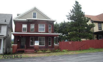ALTOONA DUPLEX NEAR THE PENN ST. CAMPUS AND ALTOONA HOSPITAL. PRICED TO SALE THIS HOUSE INCLUDES APPLIANCES AND SEPARATE ELEC. SERVICE. NEWER FURNACE. EXTRA LARGE LOT WHICH IS FENCED. OFF STREET PARKING. GREAT VIEW FROM REAR DECK.