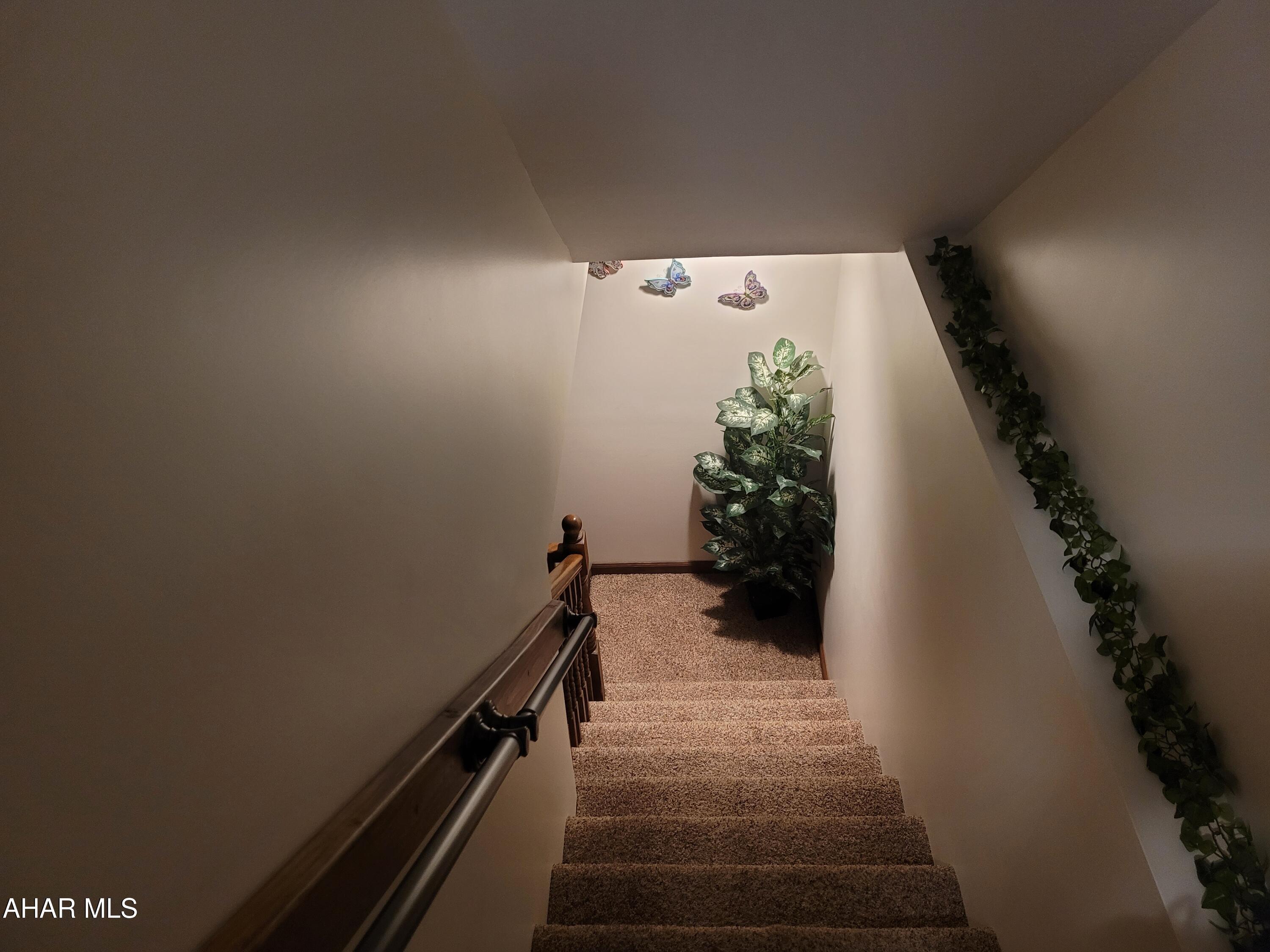 Glendale Yearound - Residential