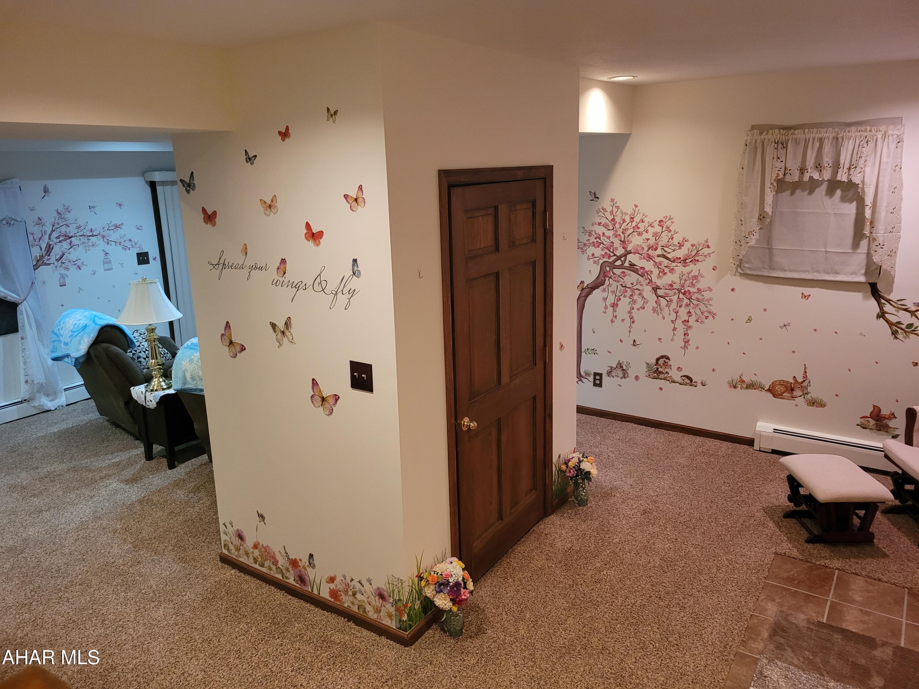 Glendale Yearound - Residential