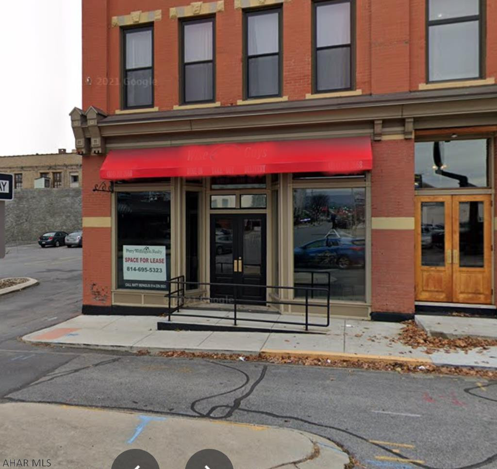 Former pizza shop with most equipment in place. Call listing agent for more details and tour the space