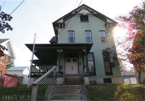 Listing entered for comparable sale purposes.