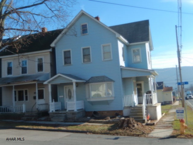 Bellwood Borough 3 bedroom featuring first floor Master Suite.  Large eat-in kitchen includes all appliances.  The living room offers a gas fireplace.  Maintenance free exterior and convenient location in highly sought after Bellwood Borough!