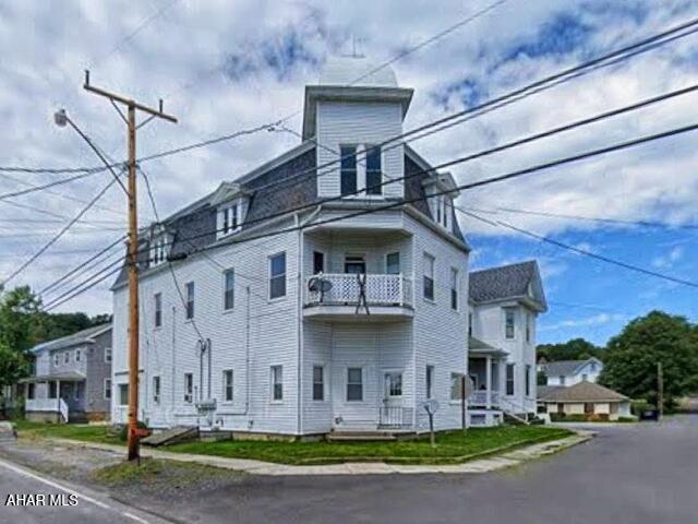 Five-unit apartment building offering a strong investment opportunity. This spacious multi-unit property provides excellent income potential with rents and expenses available upon request. Ideal for both seasoned investors and those looking to expand their portfolio. Conveniently designed with multiple units to maximize occupancy and return.