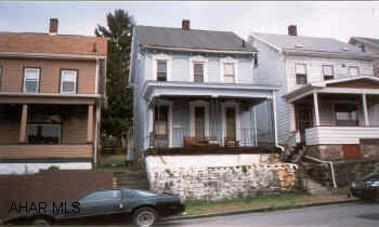 Exterior freshly painted, roof renewed.