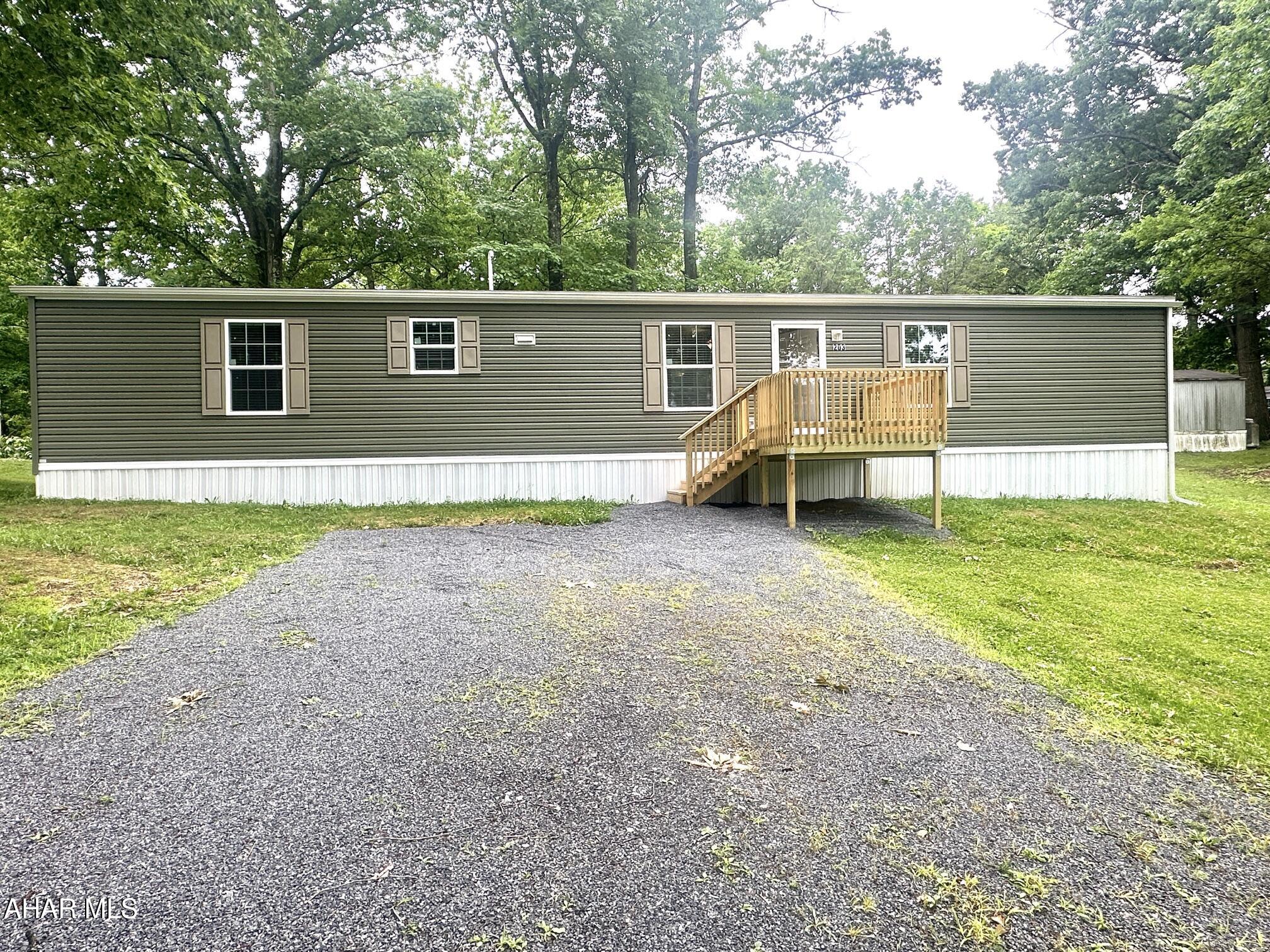 Beautiful brand new singlewide mobile home with three bedrooms, two bathrooms.   Stainless steel appliances.    Primary bedroom suite has large closet and private bath.   Nice front and rear decks.
Must make application at park office for approval to purchase.  Lot rent $448. per month includes water, sewer, trash removal.   Pet policy allows one dog  (or cat) under 30 pounds.