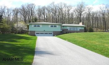 HARDWOOD FLOORS, SPACIOUS ROOMS, ATTIC ACCESS. STONE FP IN LR, SCREENED PATIO, TILT-IN WINDOWS, NEW PEX PLUMBING. HOUSE ON 1.10 ACRES. ADJACENT LOT IS INCLUDED AND HAS 1.10 ACRES AND A WELL. HARDWOOD FLOORS, SPACIOUS ROOMS, ATTIC ACCESS. STONE FP IN LR, SCREENED PATIO, TILT-IN WINDOWS, NEW PEX PLUMBING. HOUSE ON 1.10 ACRES. ADJACENT LOT IS INCLUDED AND HAS 1.10 ACRES AND A WELL.