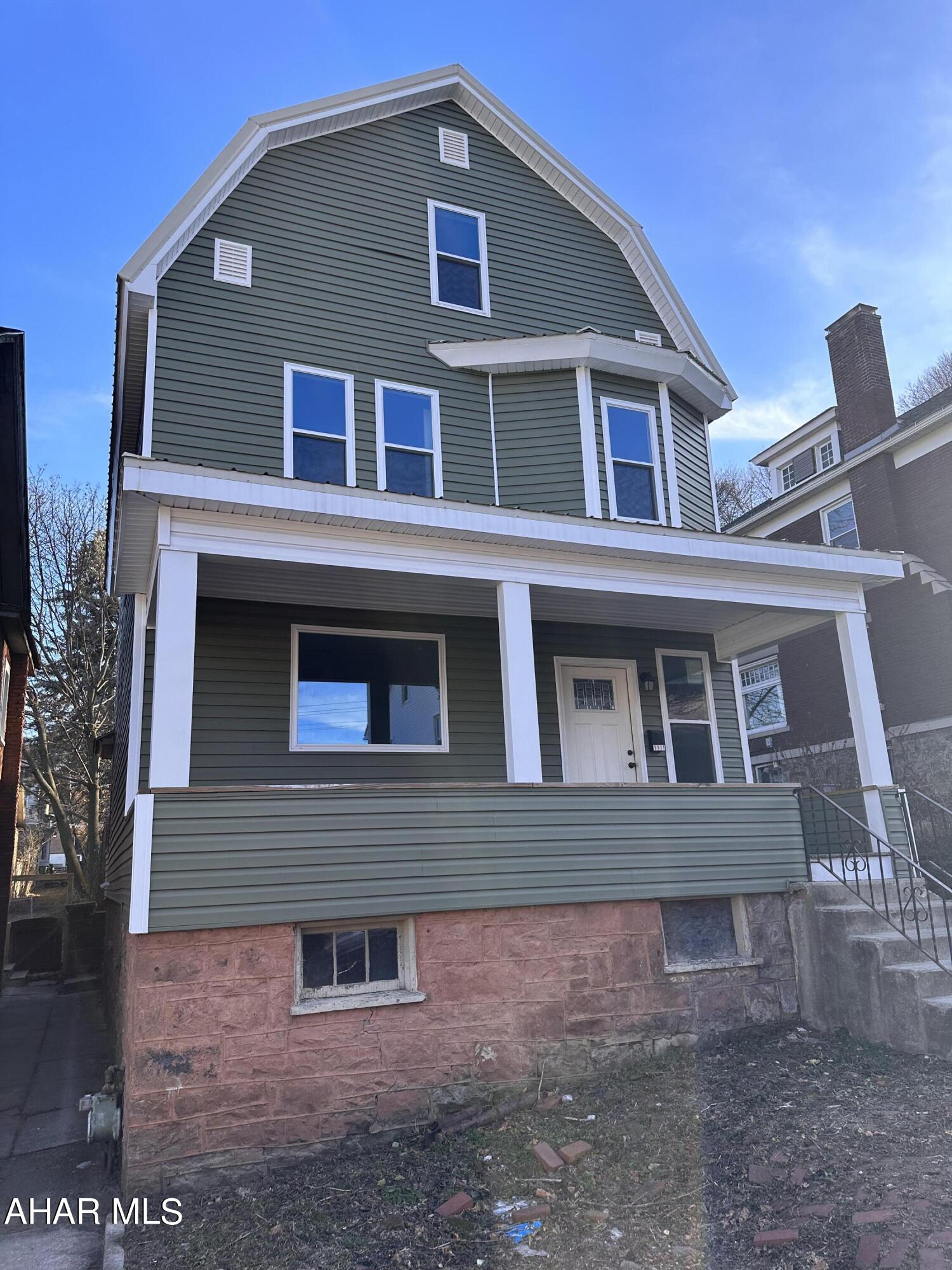 Fully renovated in 2019, this home offers 5 bedrooms, 1 full bath and a 3/4 bath. The exterior is Vinyl sided (to be completed by closing), newer metal roof, newer windows, with updated furnace and electric system. Also includes newer flooring and drywall throughout, Stainless appliances, and main floor laundry. This home is approximately 2100 sq. ft. of living space. The lot is 25x120.