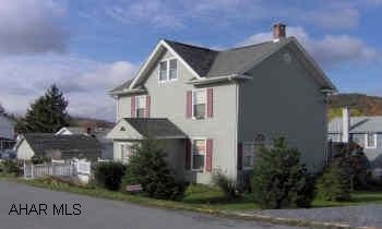 Completely remodeled home - Open living area, Cherry kitchen, Wood floors, Modern and tastefully done, Jacuzzi  on rear deck, Whirlpool tub, 4 zone heat, great home with appeal to younger  buyers.