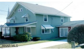 4BR/3BA 2-Story Home. Large rooms, fireplace, many built-ins, custom drapes, main level laundry. Close to schools and shopping.