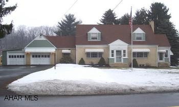 Stunning Cape Cod on desirable  Bellmeade Drive. Immaculate condition inside, hardwood floors, 3 zone heating. A must see! Commercial lot can be purchased as a package with home. Taxes subject to change if subdivided. Call listing agent for details. Stunning Cape Cod on desirable  Bellmeade Drive. Immaculate condition inside, hardwood floors, 3 zone heating. A must see! Commercial lot can be purchased as a package with home. Taxes subject to change if subdivided. Call listing agent for details.