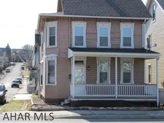 3 bedroom, 1 bath frame home. Newer forced air furnace. Good rental history.