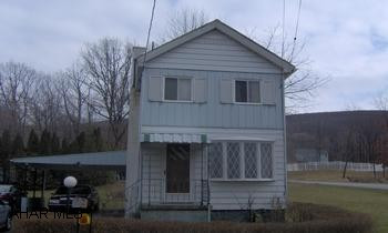 Feel like you're in the country with convenience to town! Cute little house on a big 77x240 lot at the entrance to Brush Oaks. Update it to suit your tastes. First floor laundry. (2nd bedroom has no closet) Feel like you're in the country with the convenience to town! Cute little house on a big 77x240 lot at the entrance to Brush Oaks. Update it to suit your tastes. First floor laundry. (2nd bedroom has no closet)
