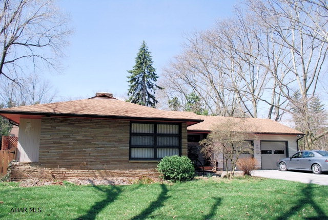 Lovely ranch home on picturesque cul de sac near Mansion Park area.  Convenient one story living with hardwood floors,ceramic tile floors, very large living room and eat in kitchen.  Basement is clean, dry, and very usable space for hobby, crafting, or storage....easily finished.  Nice deck and fenced-in area in yard for pet or child safety.  Great house in great location.. hurry!