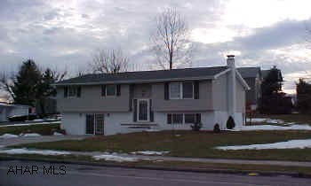 Nice Bi-Level with spacious family room, Rt 36S right before Burger King onto Robinson, House on R. Look at other pictures. #J-690 Nice Bi-Level with spacious family room, Rt 36S right before Burger King onto Robinson, House on R. Look at other pictures. #J-690