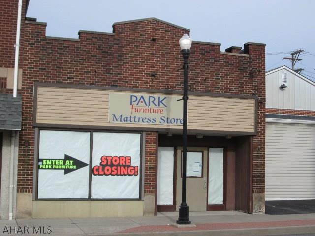Juniata - One story with 1700 square feet.  This property offers off street parking.  Priced to sell.
