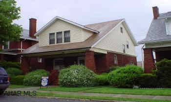 2 STORY BRICK, 2 BATHROOMS, FIREPLACE IN LIVING ROOM, FAMILY ROOM, 2 CAR GARAGE, MOVE-IN CONDITION, FULL BASEMENT, FAMILY ROOM, BATHROOM 2 STORY BRICK, 2 BATHROOMS, FIREPLACE IN LIVING ROOM, FAMILY ROOM, 2 CAR GARAGE, MOVE-IN CONDITION, FULL BASEMENT, FAMILY ROOM, BATHROOM