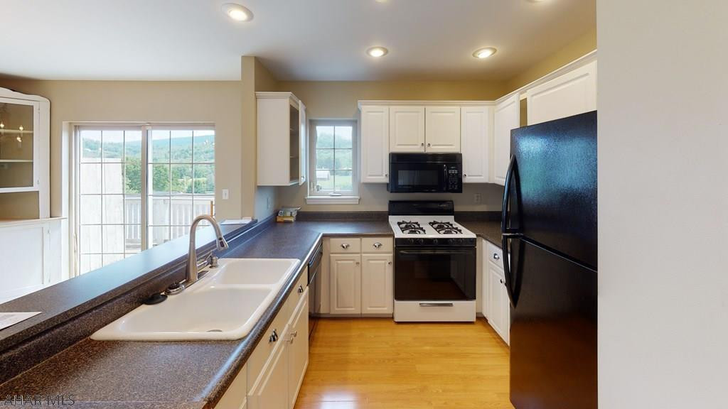 Holiday Hills - Residential