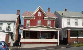 NICE 3 BEDROOM BRICK. LARGE ROOMS.