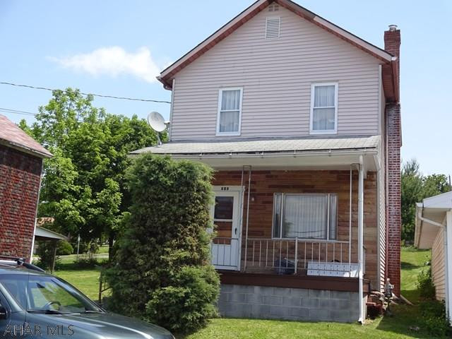 Portage- Spotless & move-in ready.  3 BR, oak eat-in kit,DR, LR, new carpeting throughout, sewer compliance complete.  $54,900