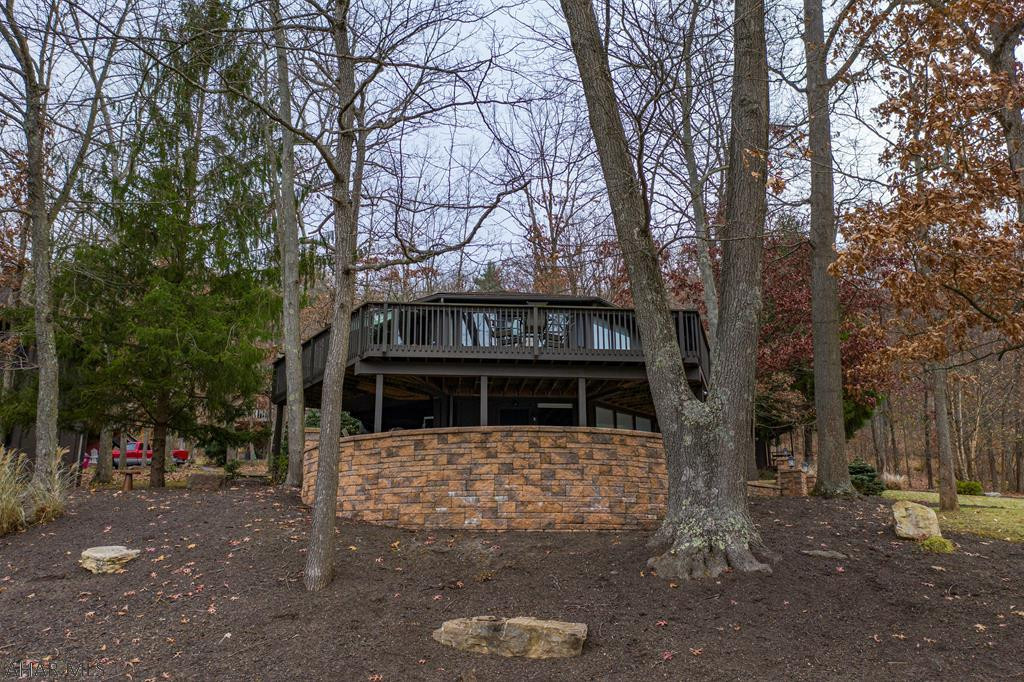 Come view this beautiful 2 story home with vaulted ceilings and an amazing view of the golf course! This home is located minutes away from the Omni Bedford resort. Appliances included with home sale.