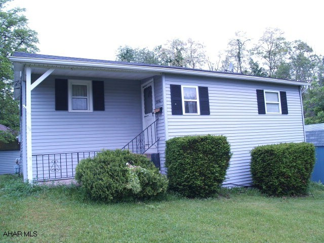 Looking to downsize?  This raised rancher is all about efficiency.  The first level has a living room, kitchen with eat-in area, master bedroom with full bath, and bonus room that could be used as an office.  There is a finished room in the basement perfect for an exercise room.  This home sits on large lot on a quiet dead-end street.  There are two large sheds for storage.