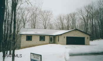 EXCEPTIONALLY WELL BUILT RANCH HOME.  FINISHED WALKOUT BASEMENT, VERY PRIVATE SECLUDED 2.3 ACRES.  CALL LISTING AGENT WALLY ROSSI.