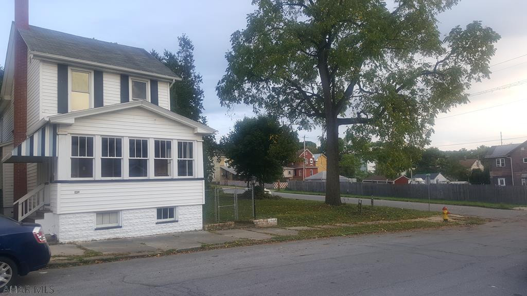 This is an awesome investment opportunity or first time home buyer. Great house on huge corner lot. All new flooring and paint throughout house. You are getting alot of house for the money.
