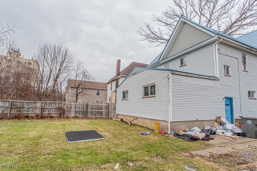 City/Youngstown - Residential Income