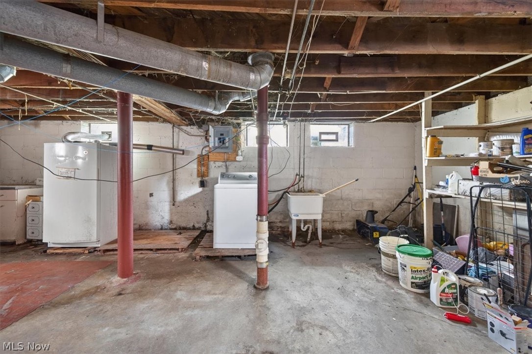 Wald & Duffeys Ctr Hwy Su - Residential