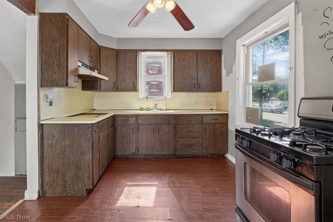 Wald & Duffeys Ctr Hwy Su - Residential
