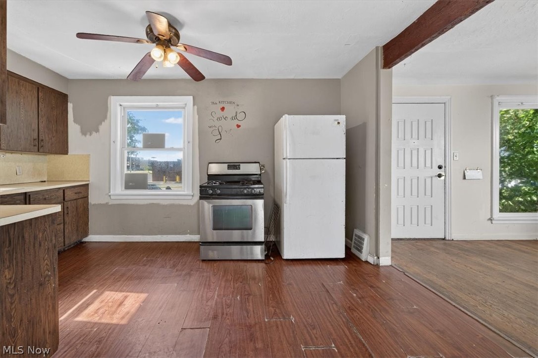 Wald & Duffeys Ctr Hwy Su - Residential