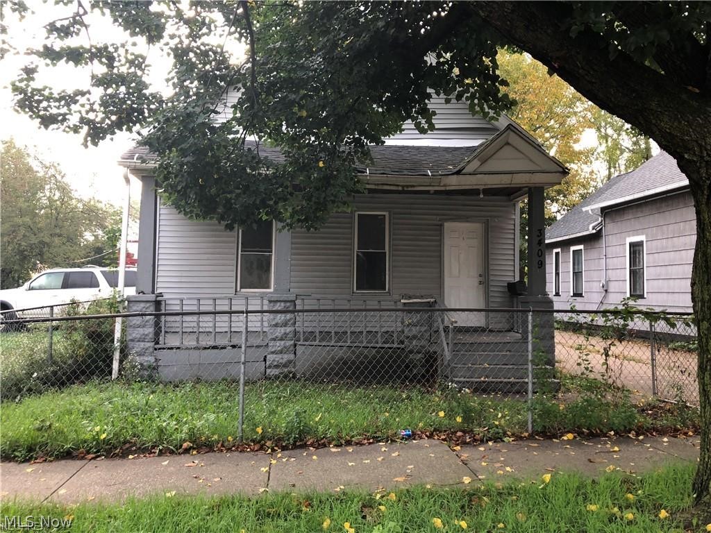 Daniel Hoyts - Residential Income