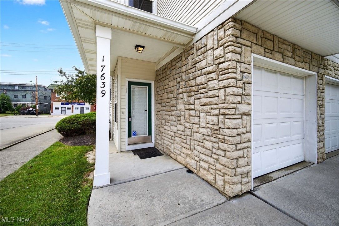 Waters Edge Condo Ph V - Residential