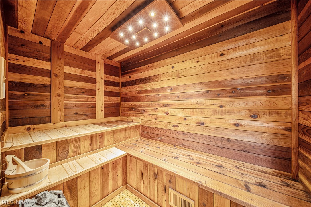 Forest Rdg - Residential