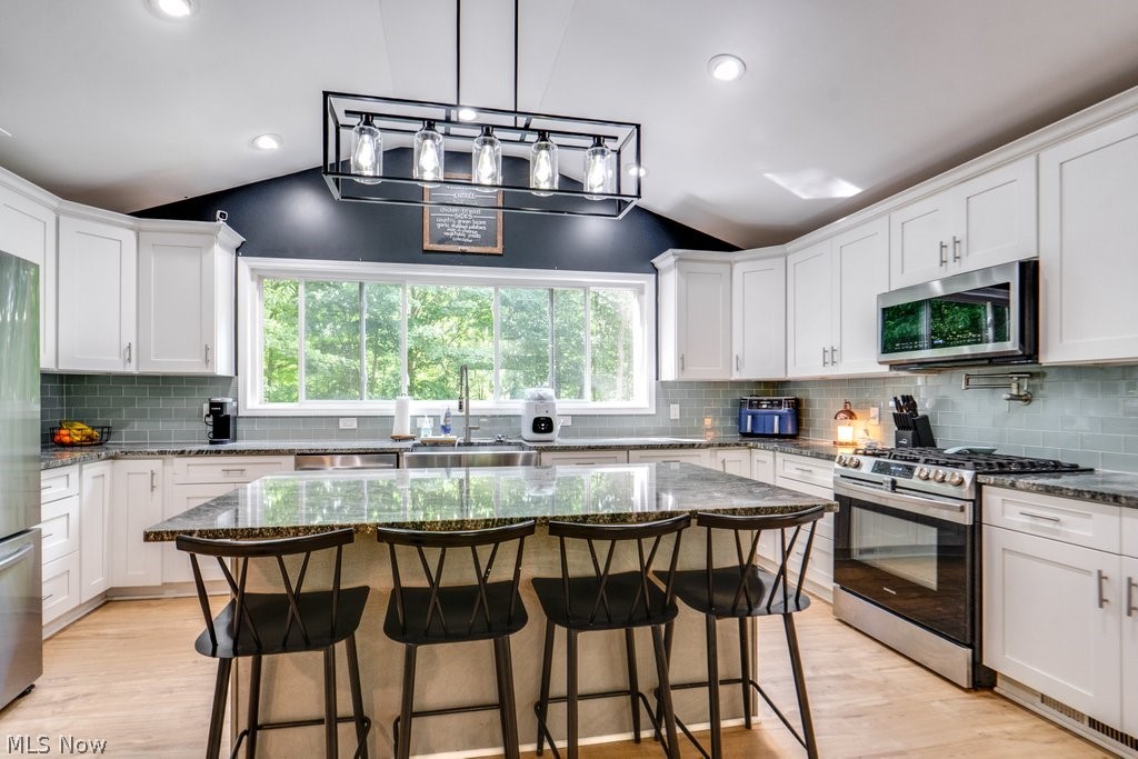 Van Aken & Strock Cos Scenic - Residential