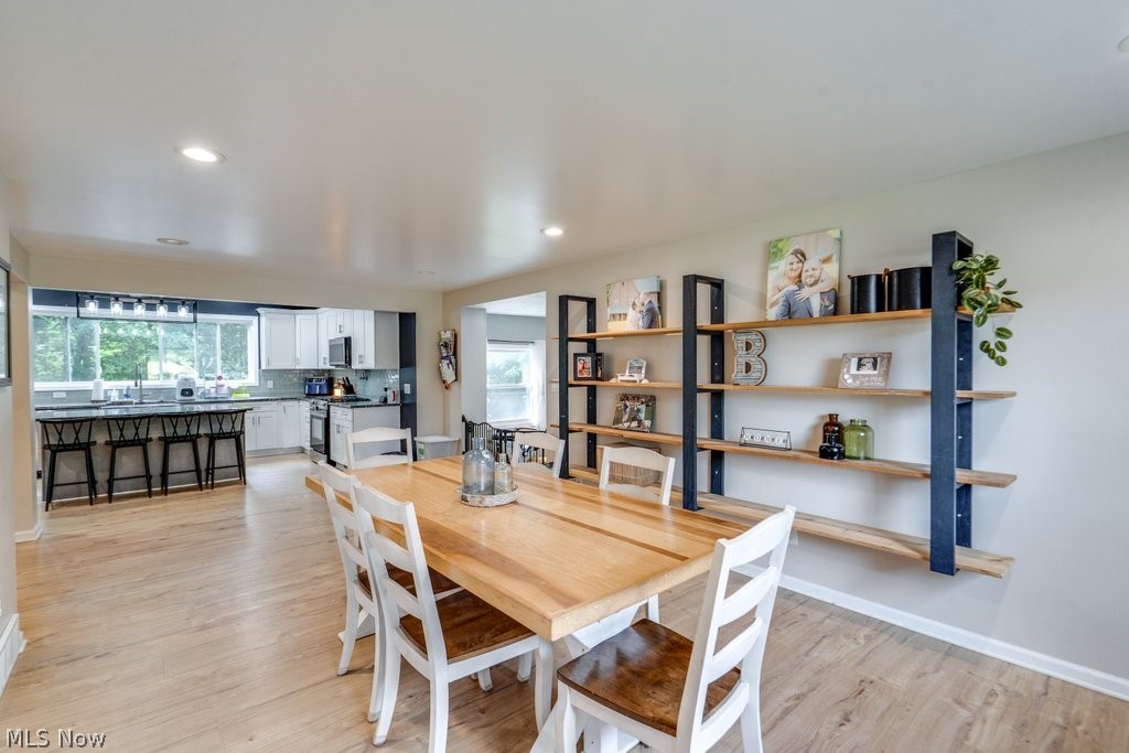 Van Aken & Strock Cos Scenic - Residential