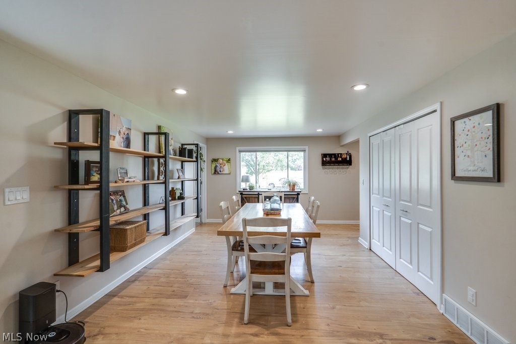 Van Aken & Strock Cos Scenic - Residential