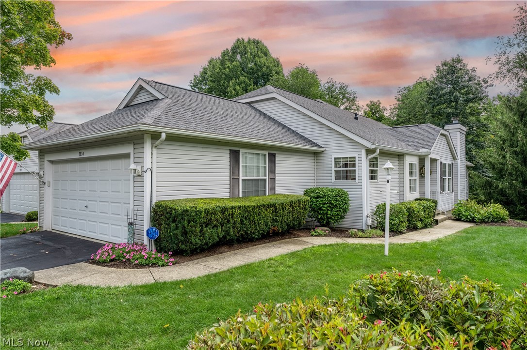 Woodbury Condo - Residential