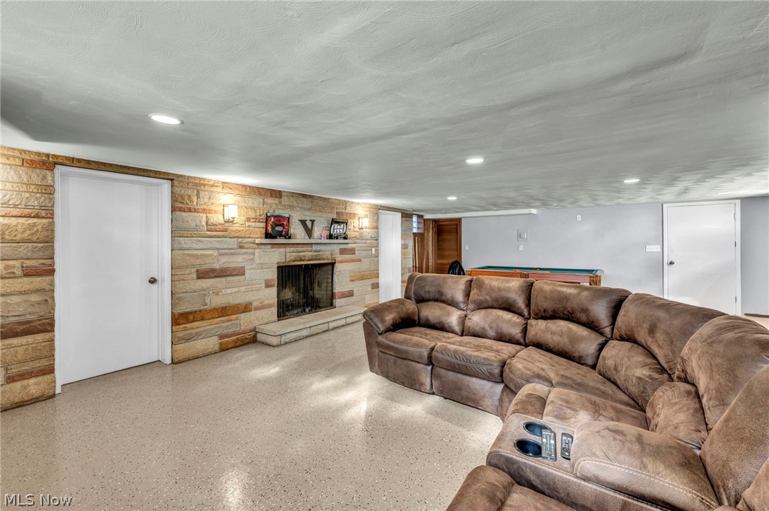 Milan S Kapels Braeburn Park Su - Residential