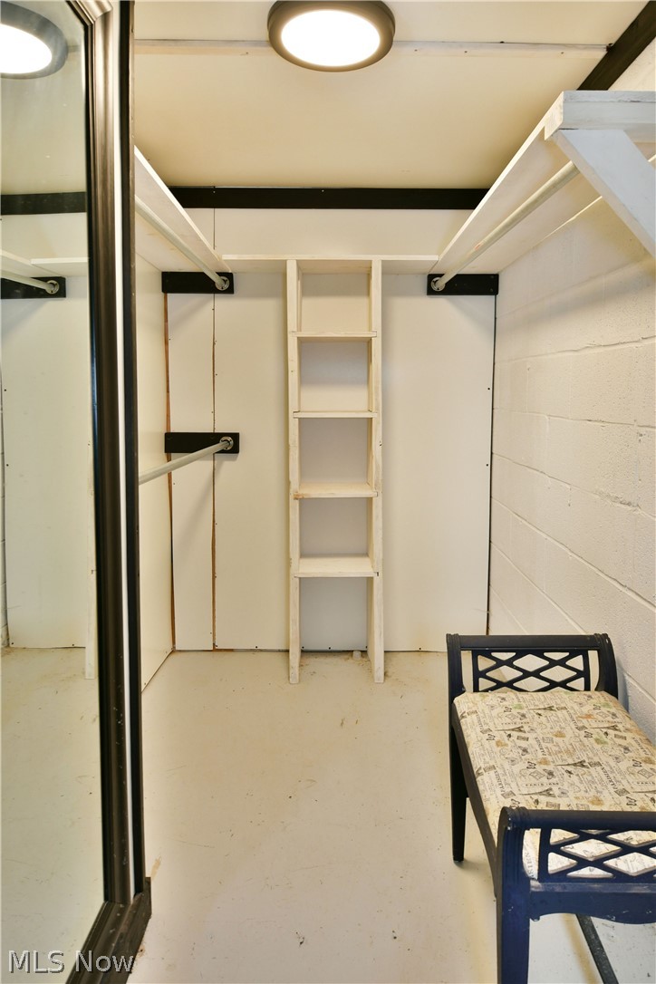 Dolanskys Third Add - Residential