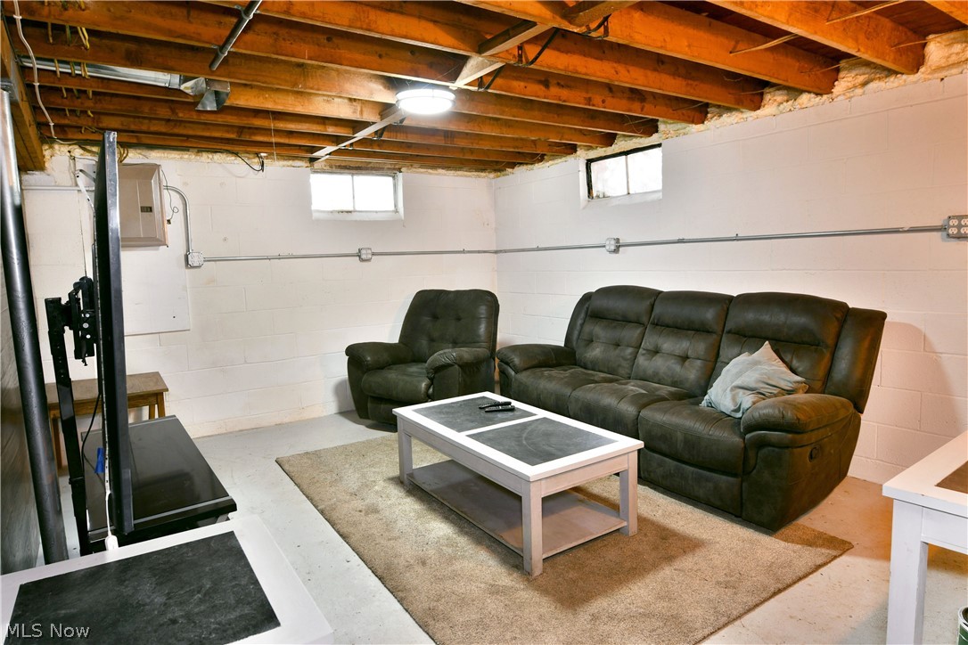 Dolanskys Third Add - Residential