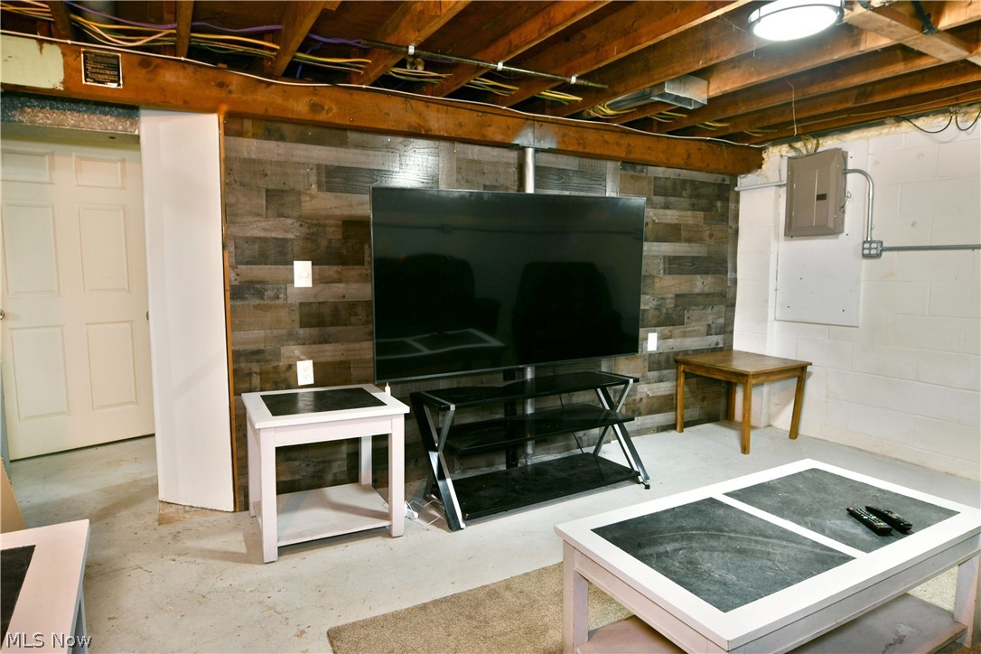 Dolanskys Third Add - Residential