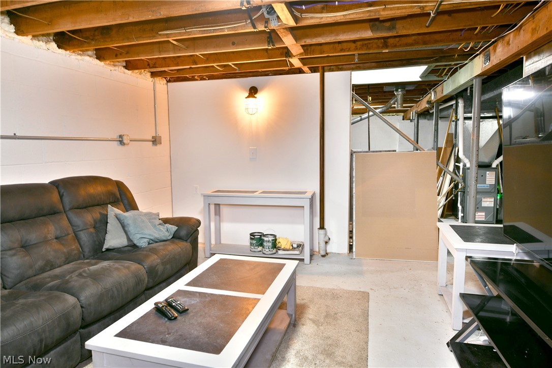 Dolanskys Third Add - Residential