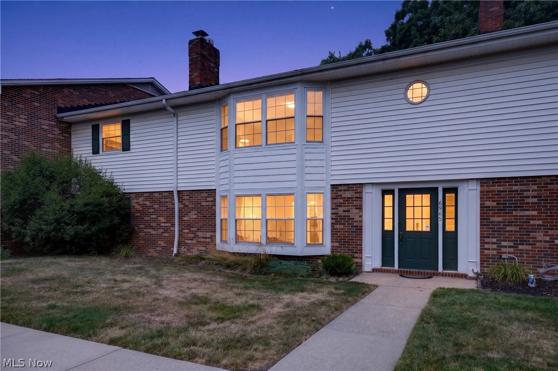 Carriage Hill Condo - Residential