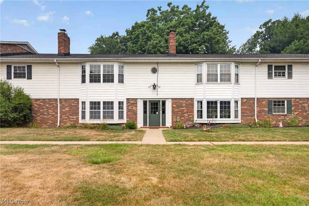 Carriage Hill Condo - Residential