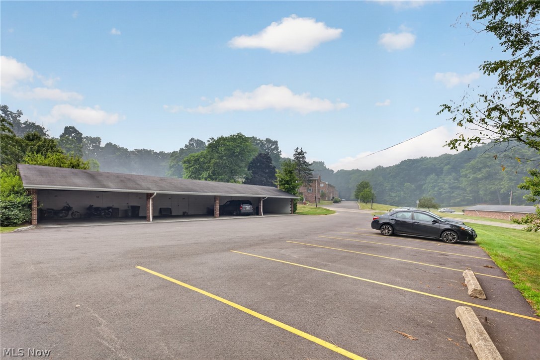 Carriage Hill Condo - Residential