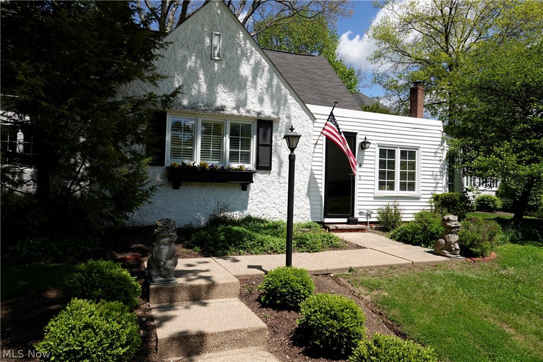 Tucked away in the private historic Hillbrook Condominiums. Extremely rare opportunity to own a one of a kind cottage style condominium minutes from Historic Downtown Chagrin Falls. This is not your typical condominium complex. 11 units situated in a picturesque serene setting, surrounded by rolling hills and rich-in history. This unit offers plenty of space with a first floor master suite with sitting area and full bathroom, beautiful eat-in kitchen, formal dining room, living room with a cozy fireplace, and the wonderful sun room to take in the scenery. The second floor offers two bedrooms and another full bathroom. Plenty of storage and and in-suite laundry round out this fabulous unit. Outside, enjoy the seasonal views from the private brick patio. Two garage spaces accompany this unit.
Immediately move-in to the crisp & clean freshly painted unit that affords you the life-style of a single-family home without the concerns of maintenance.