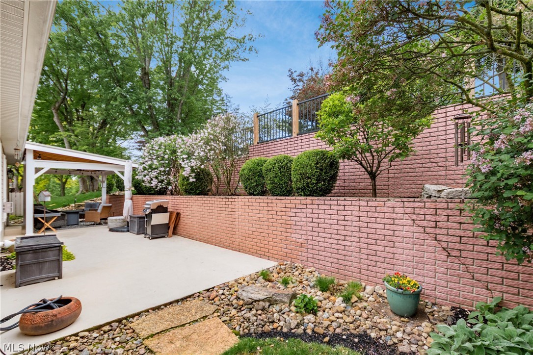 Ash Meadows 02 - Residential